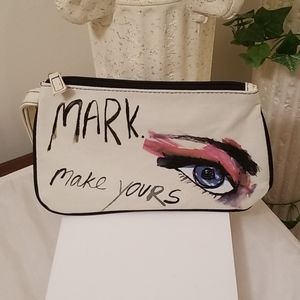 mark. Wristlet